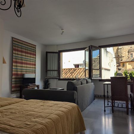 Apartamentos Plaza Córdoba Exteriör bild