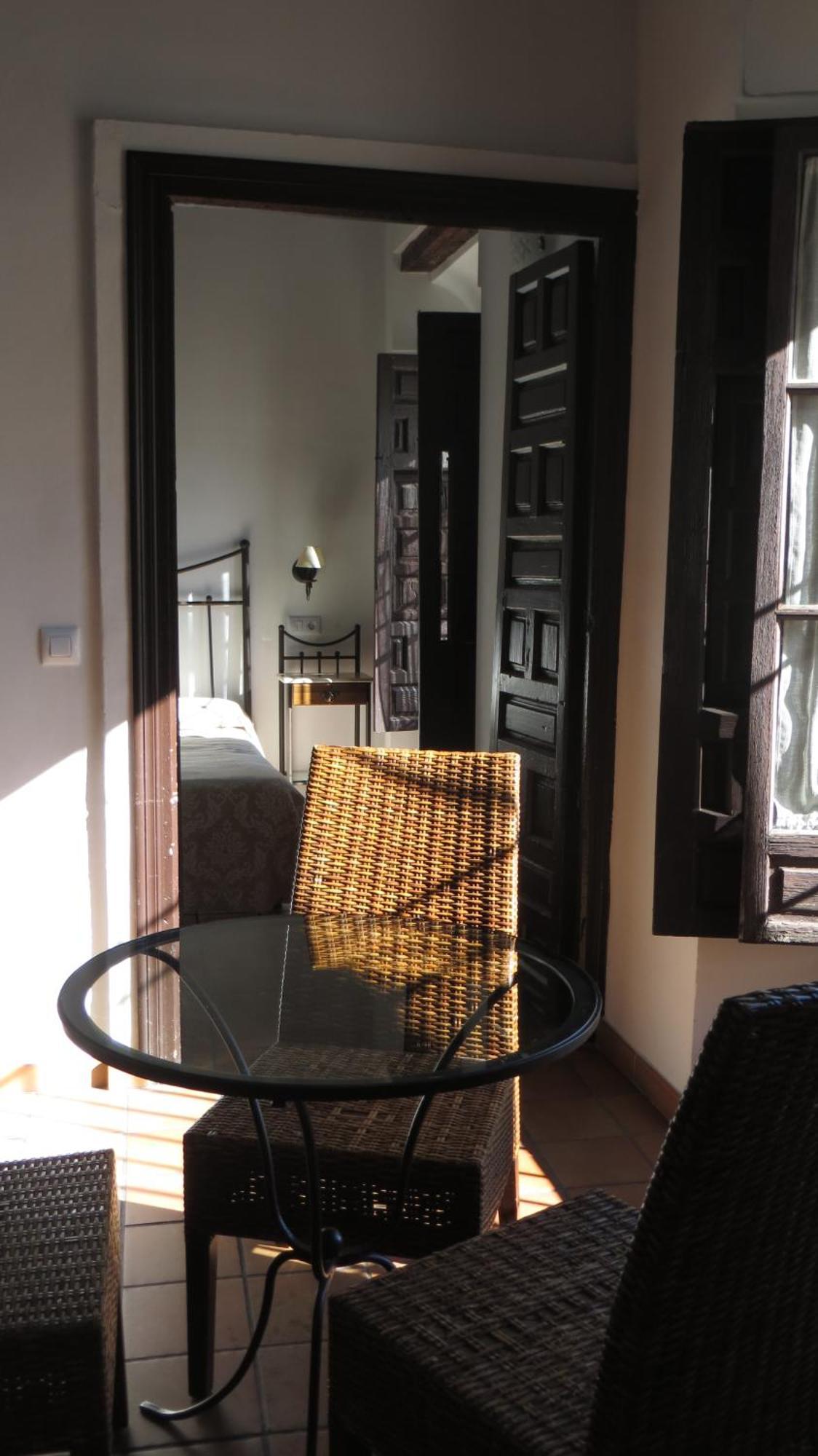 Apartamentos Plaza Córdoba Rum bild