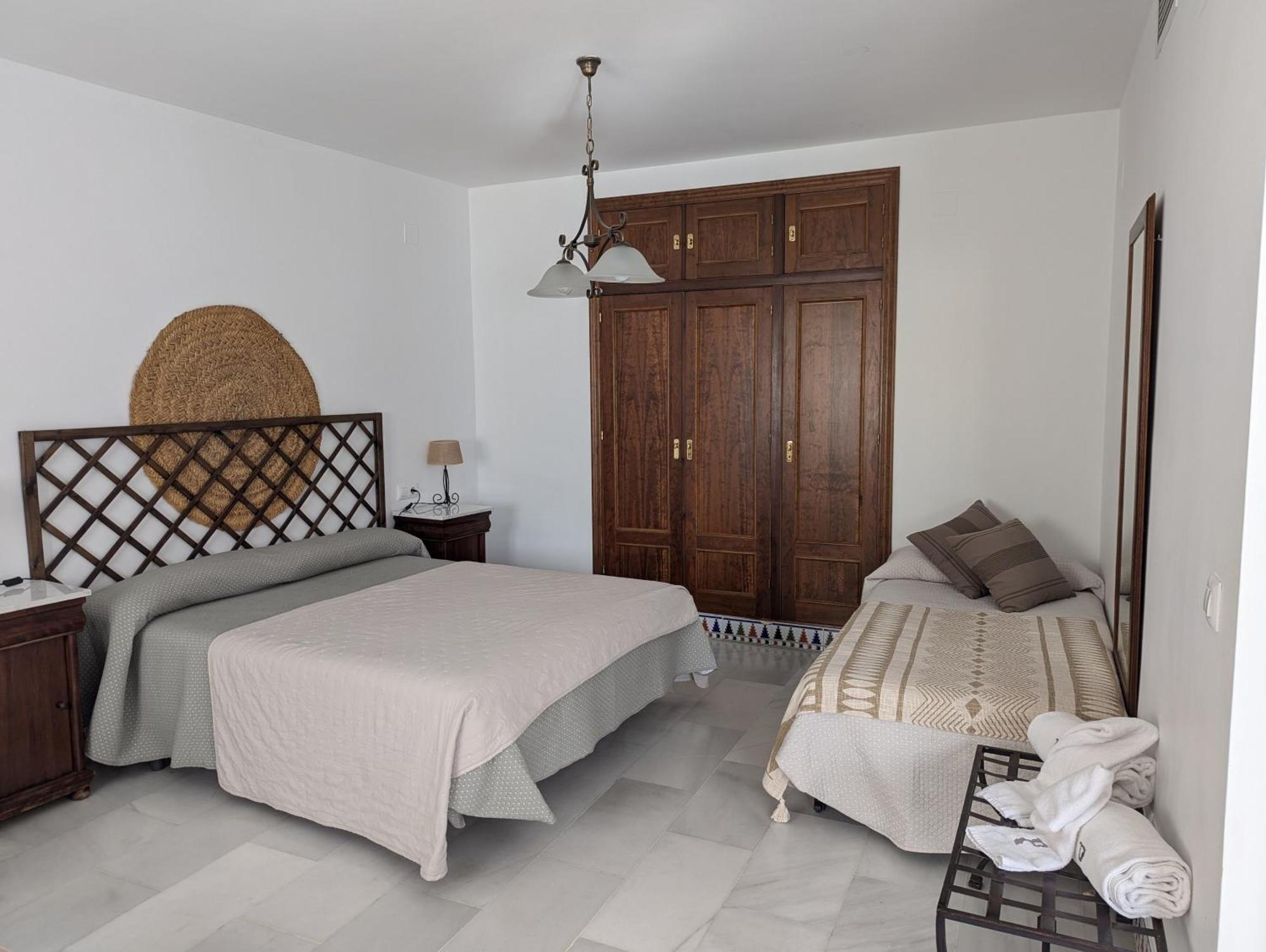 Apartamentos Plaza Córdoba Exteriör bild