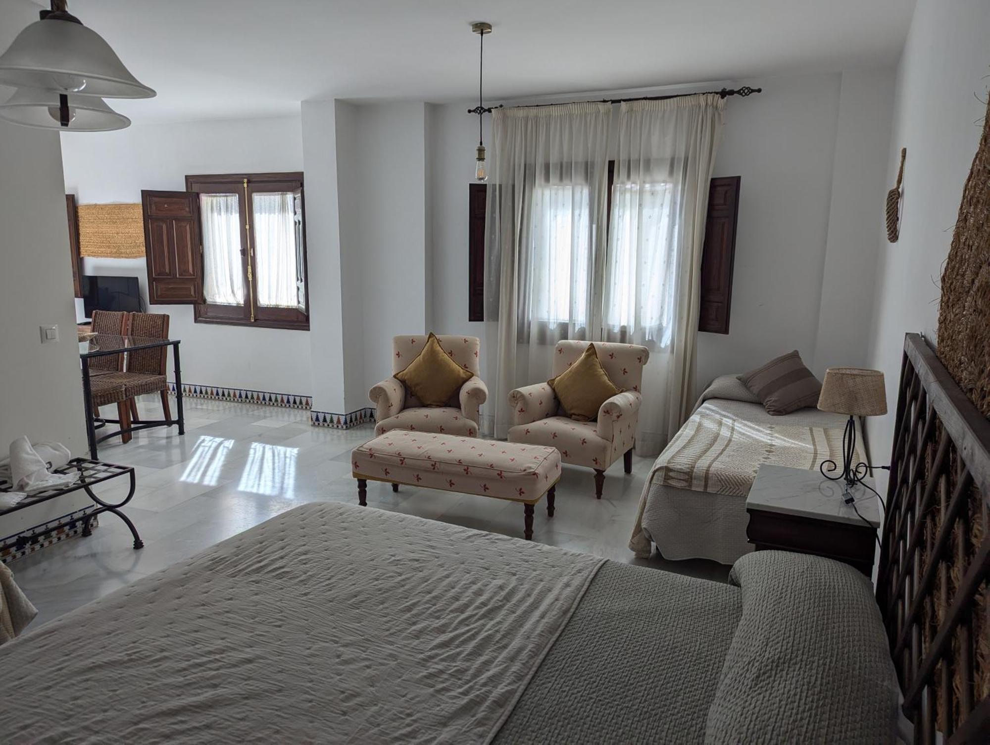 Apartamentos Plaza Córdoba Exteriör bild