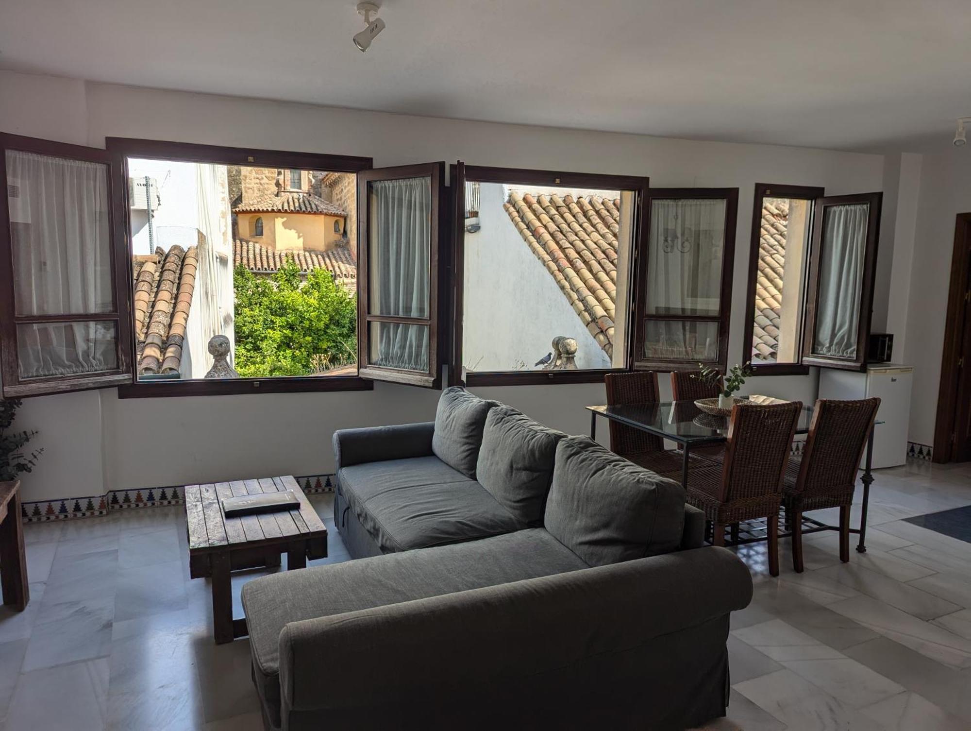 Apartamentos Plaza Córdoba Exteriör bild
