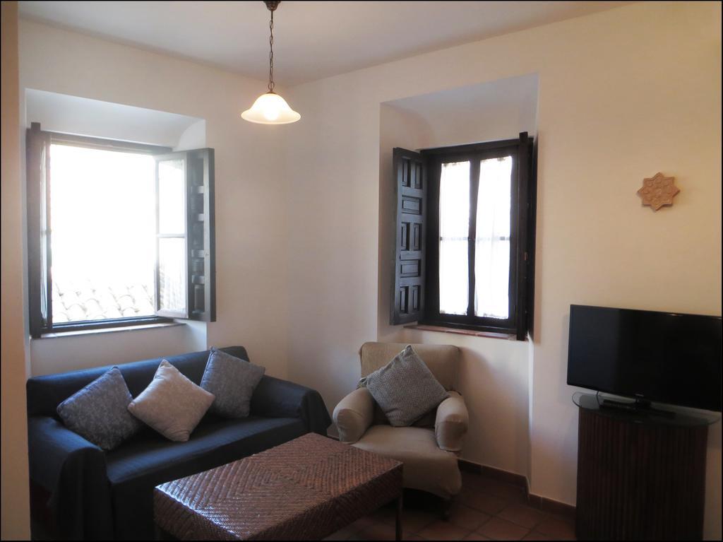 Apartamentos Plaza Córdoba Exteriör bild