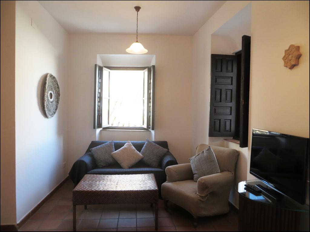 Apartamentos Plaza Córdoba Exteriör bild