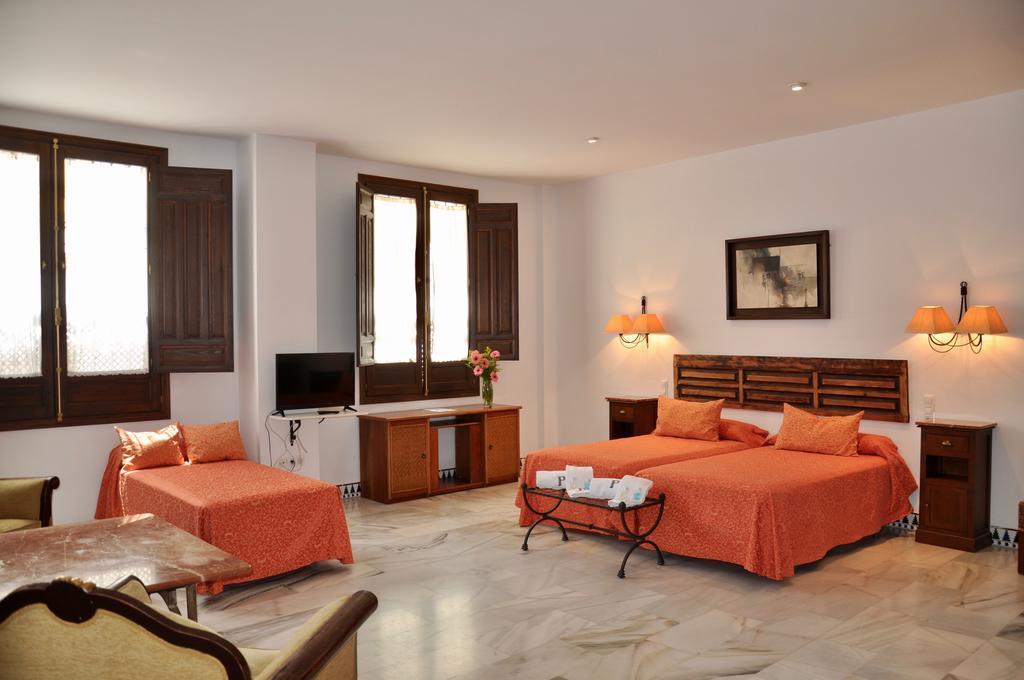Apartamentos Plaza Córdoba Exteriör bild