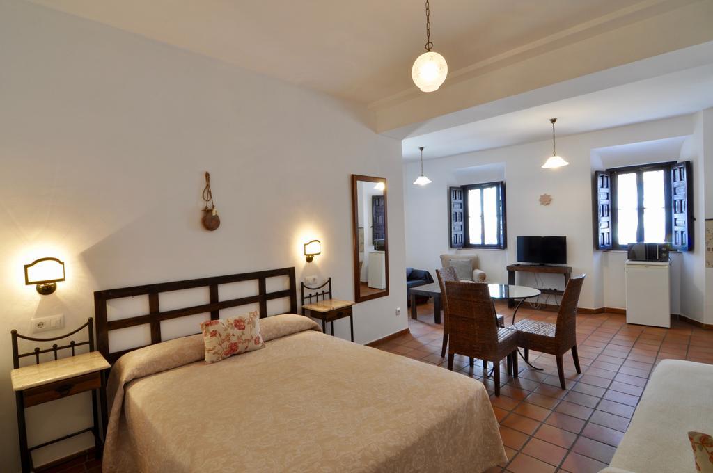 Apartamentos Plaza Córdoba Exteriör bild